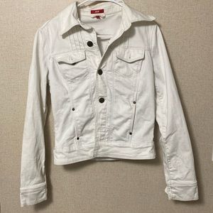 White blue jean jacket by XX Jeans. Size is medium condition it good.